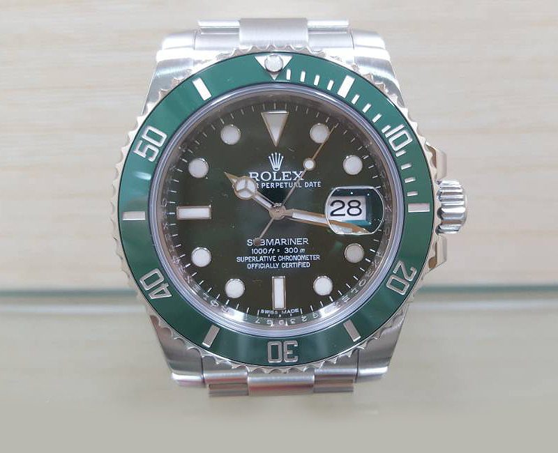 Submariner ceramic bezel 116610LV